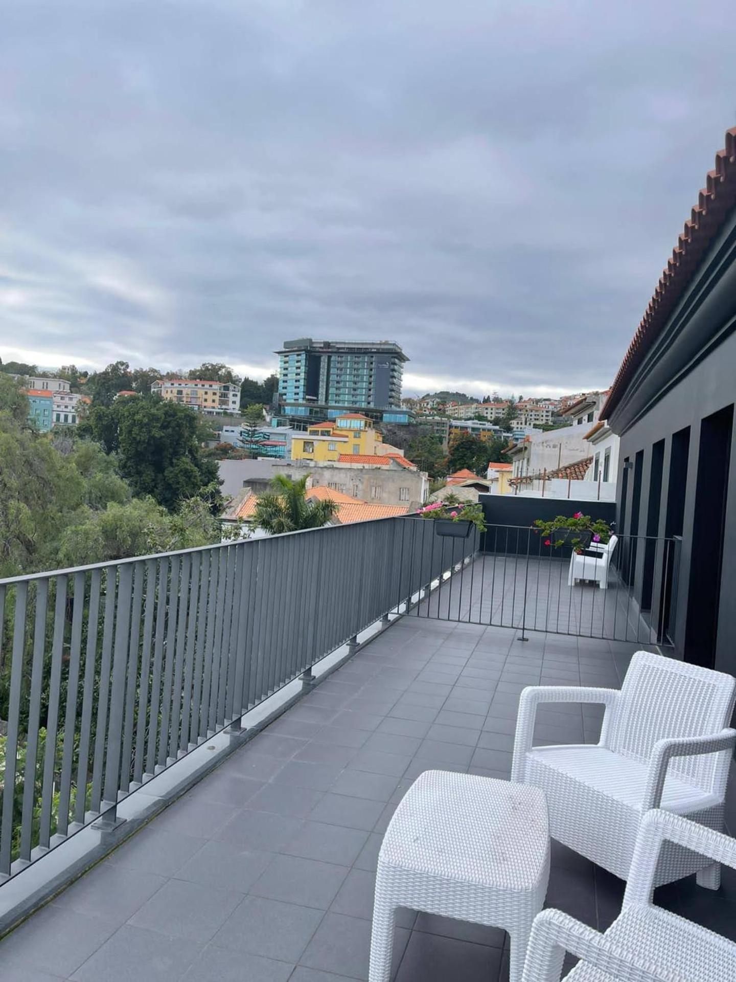 Carreira Residence Funchal  Eksteriør billede